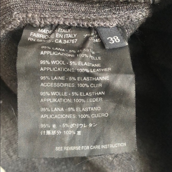 Luxurious PRADA Turtleneck  - 95% wool 😻 - Picture 7 of 11